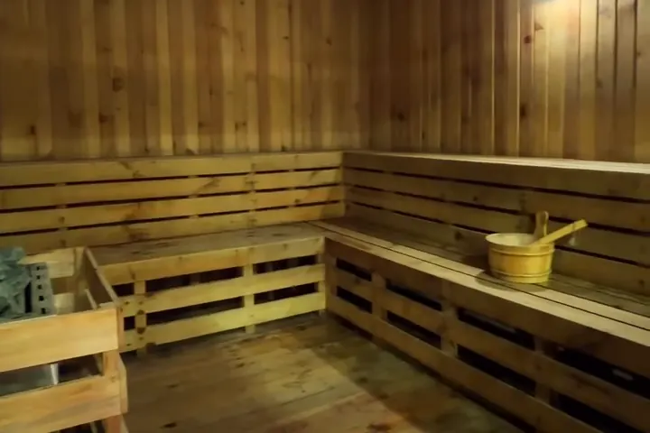 Sauna & Steam